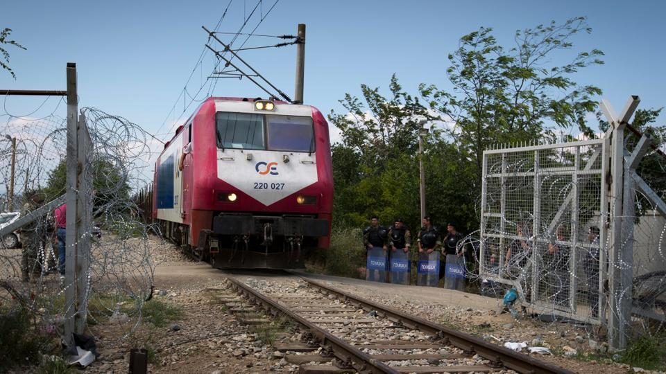 Тргна првиот патнички воз од Атина за Солун, 34 дена по големата несреќа